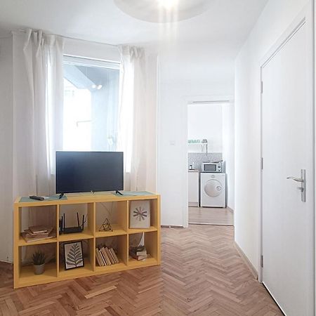 Apartment Balabanov Warna Exterior foto